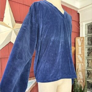 Vintage Aureus Velour Blue Stretch Long Sleeve Top 
Size XL